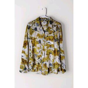Holding Horses Top 2 Button Tab Sleeves High Low Hem